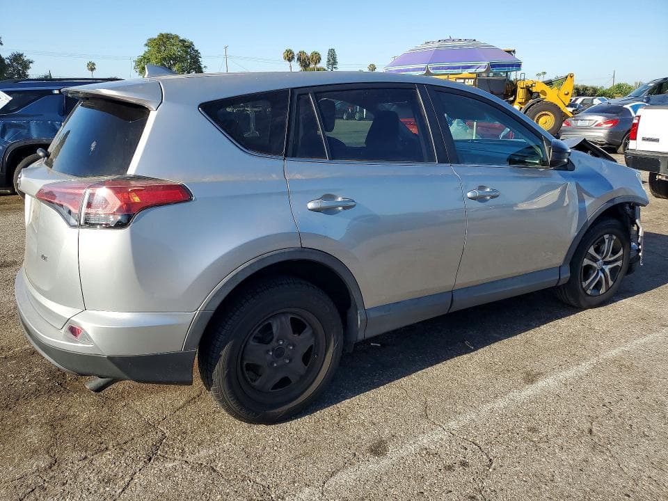 2018 TOYOTA RAV4 LE 3