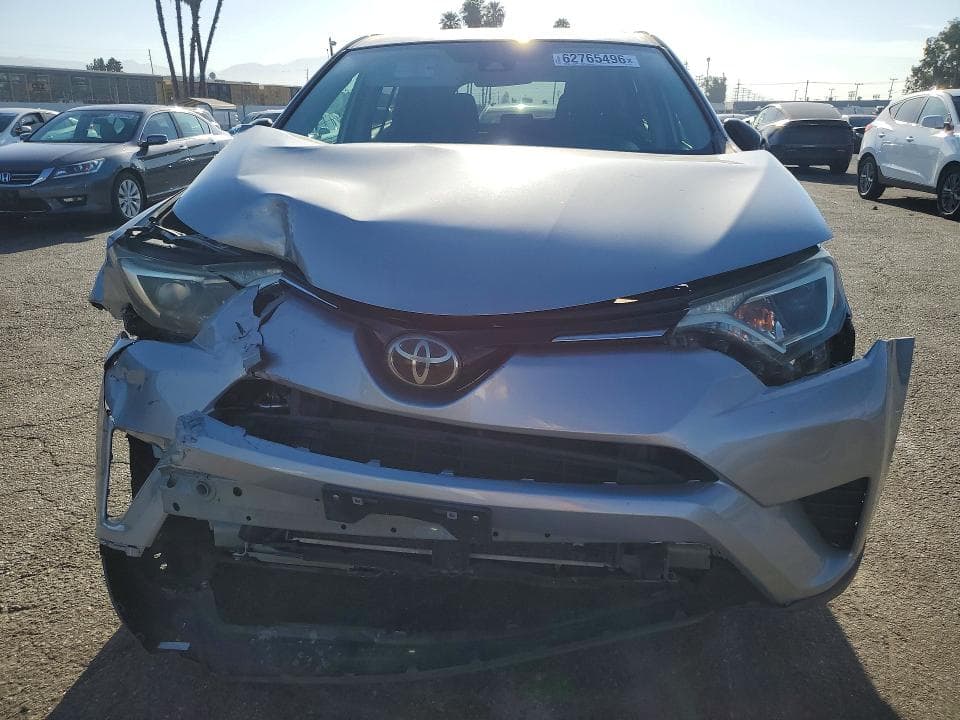2018 TOYOTA RAV4 LE 5