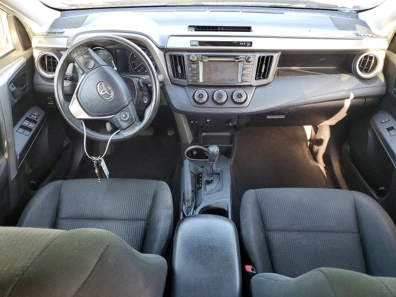 2018 TOYOTA RAV4 LE 8