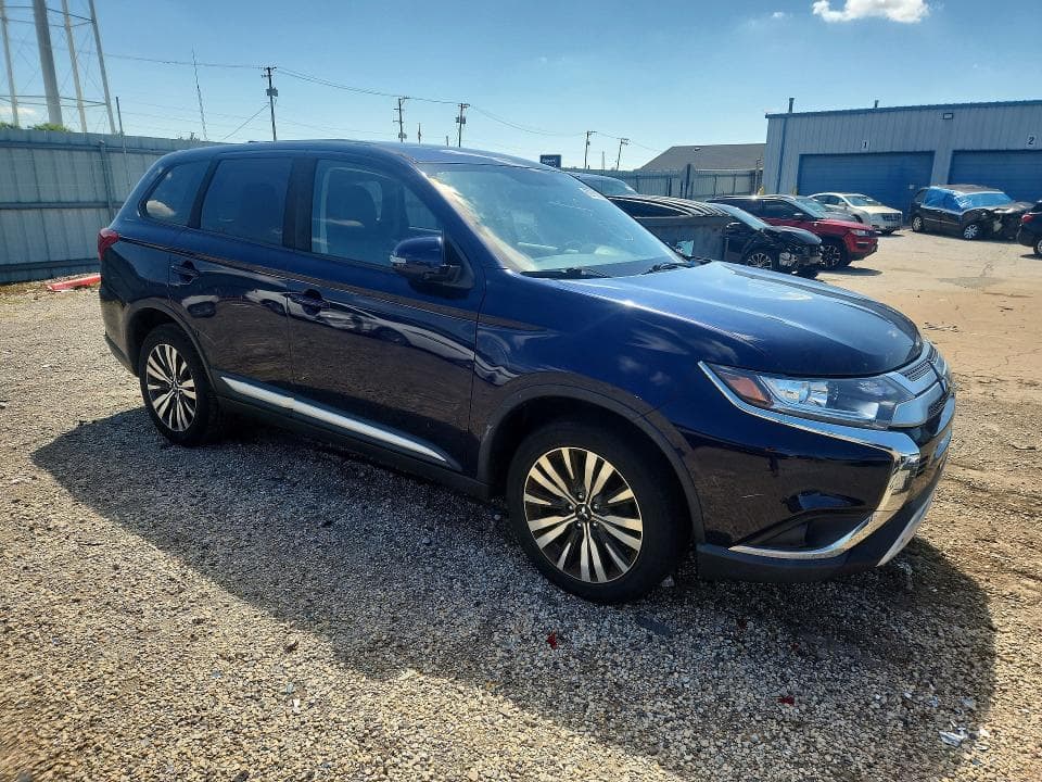 2019 MITSUBISHI OUTLANDER SE 4