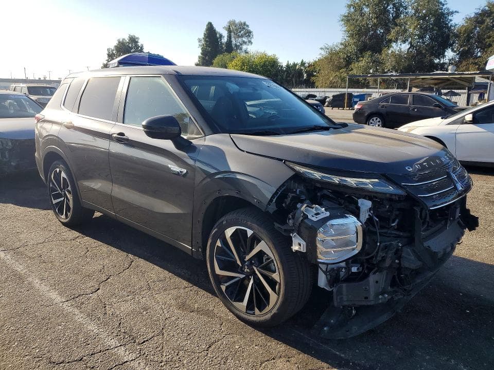 2024 MITSUBISHI OUTLANDER SE 4