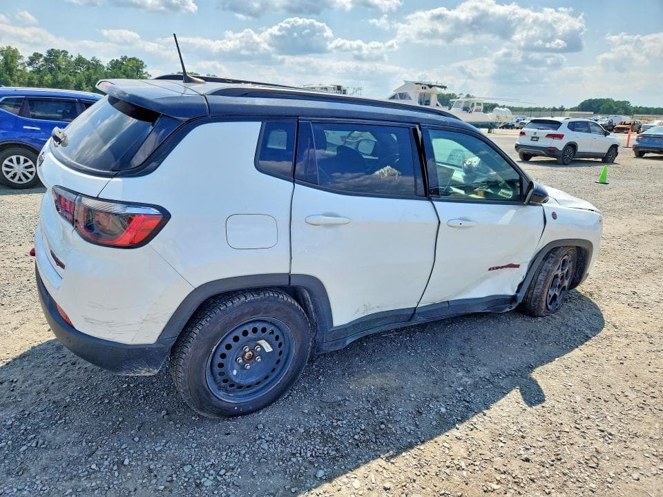 2023 JEEP COMPASS TRAILHAWK 3