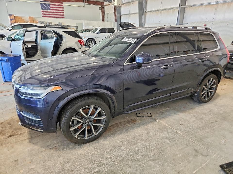 2017 VOLVO XC90 T6 - 1