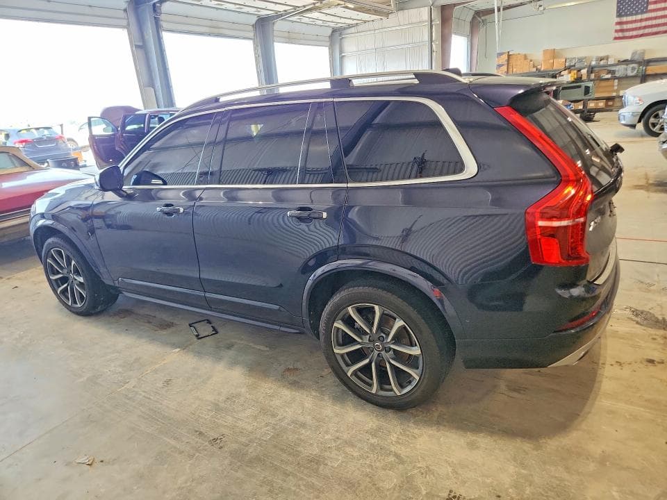 2017 VOLVO XC90 T6 2