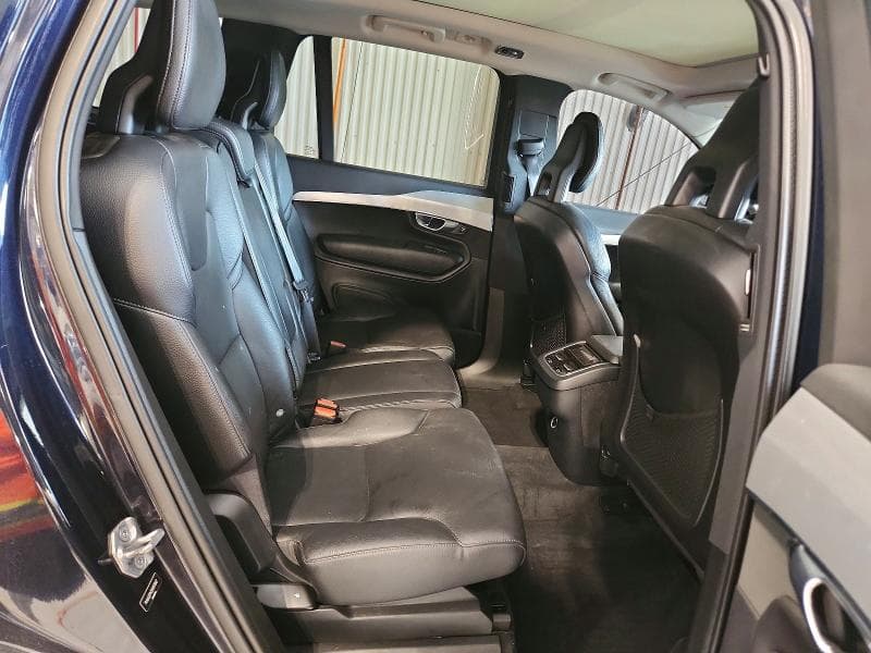2017 VOLVO XC90 T6 11