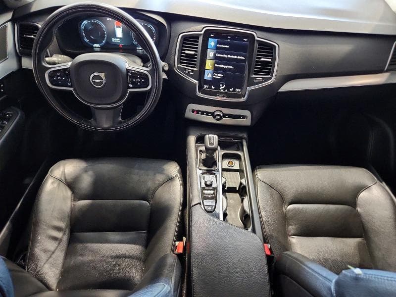 2017 VOLVO XC90 T6 8