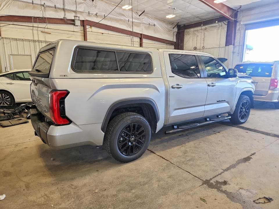 2025 TOYOTA TUNDRA LIMITED 3