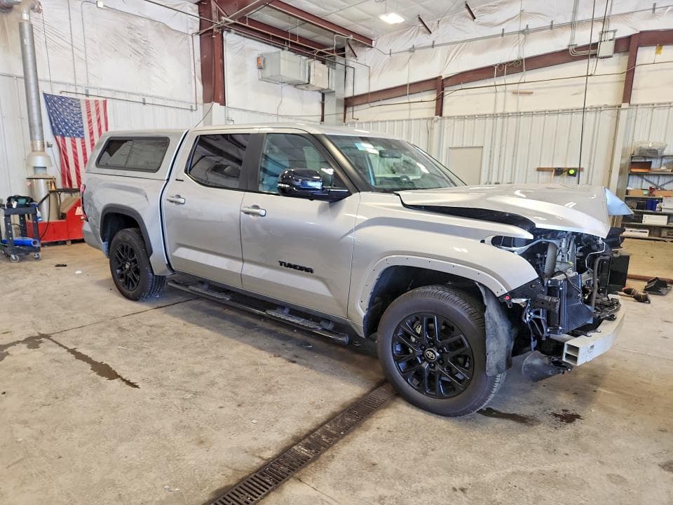 2025 TOYOTA TUNDRA LIMITED 4