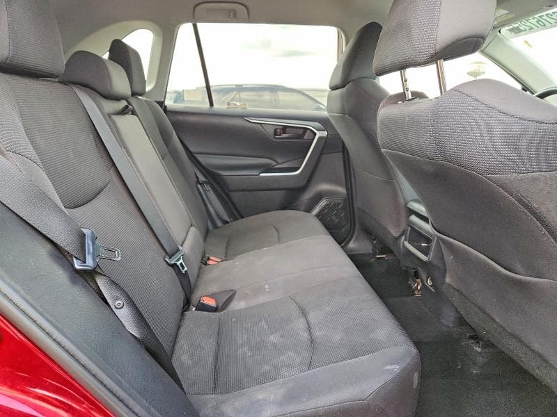 2019 TOYOTA RAV4 LE 11