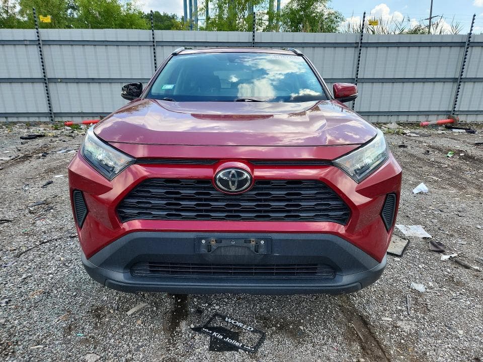 2019 TOYOTA RAV4 LE 5