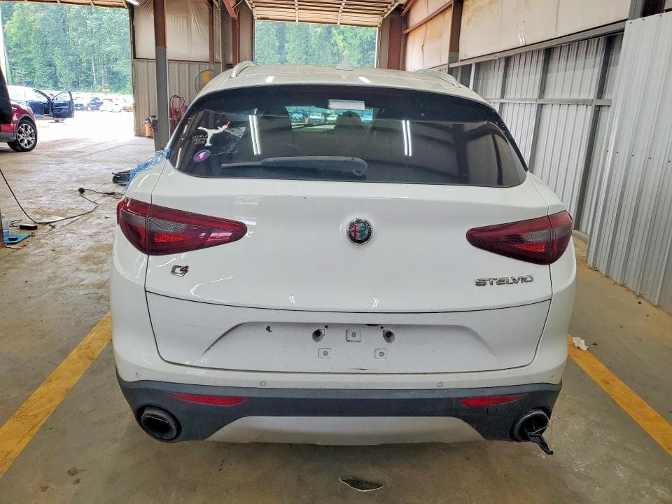 2019 ALFA ROMEO STELVIO 6