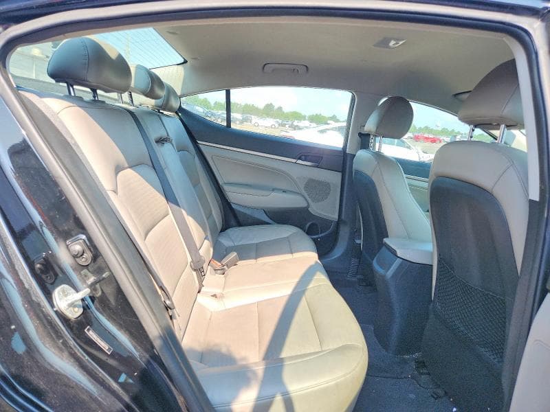 2017 HYUNDAI ELANTRA LIMITED 10