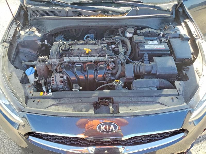 2019 KIA FORTE S 11