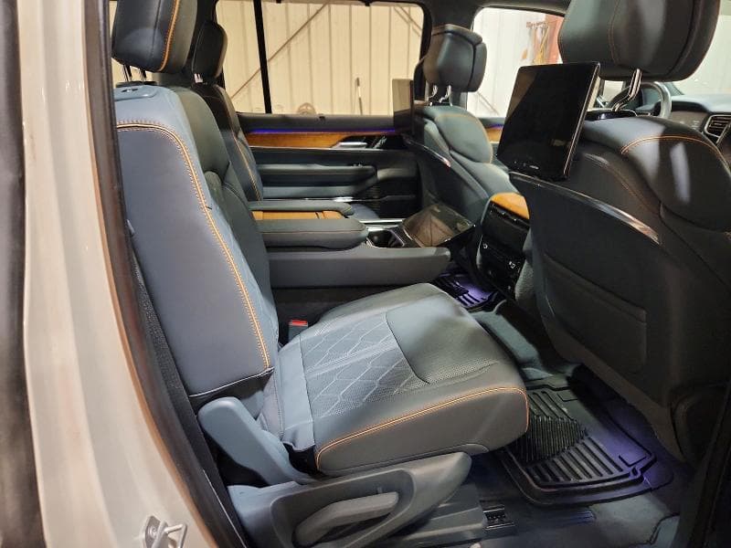 2022 JEEP GRAND WAGONEER SERIES III 11