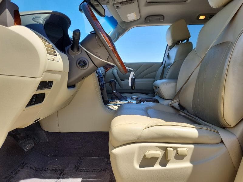 2017 INFINITI QX80 BASE 7