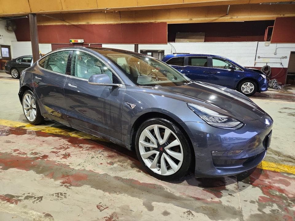 2020 TESLA MODEL 3 4