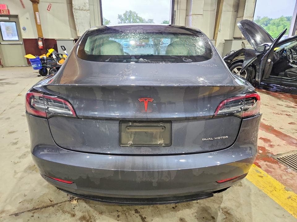 2020 TESLA MODEL 3 6