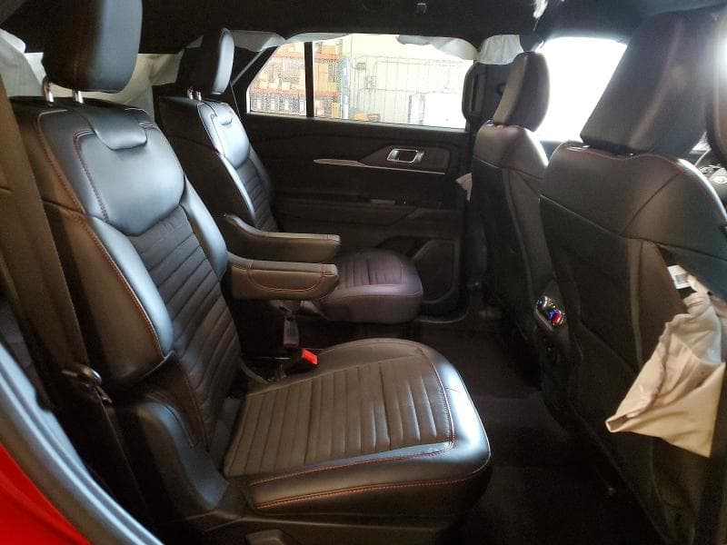 2025 FORD EXPLORER ST-LINE 11