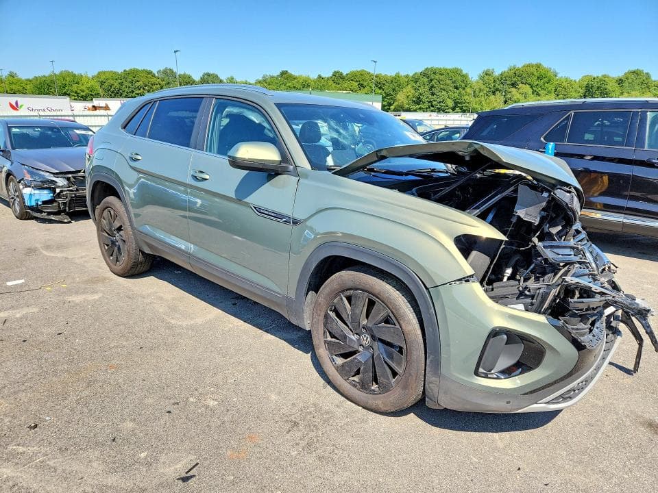 2025 VOLKSWAGEN ATLAS CROSS SPORT SE 4