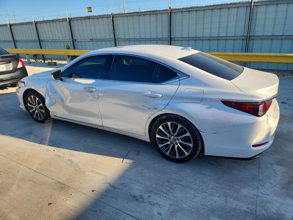 2019 LEXUS ES 350 2
