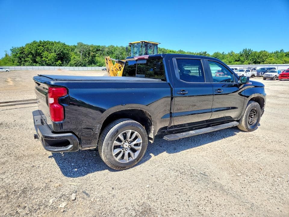 2019 CHEVROLET SILVERADO K1500 RST 3