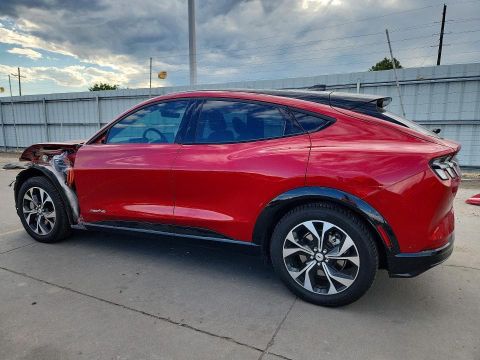 2022 FORD MUSTANG MACH-E PREMIUM 2