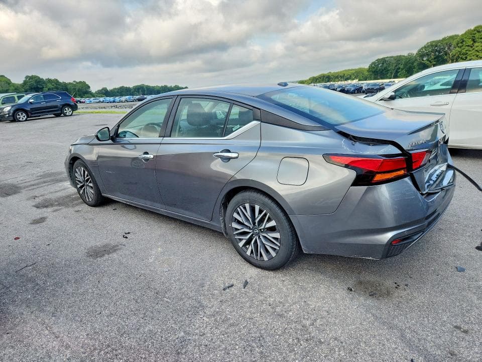 2023 NISSAN ALTIMA SV 2