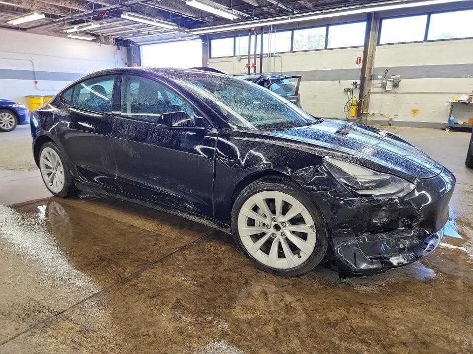 2023 TESLA MODEL 3 4