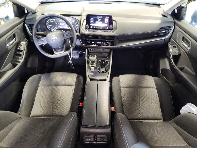 2025 NISSAN ROGUE SV 8