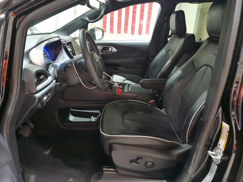 2025 CHRYSLER PACIFICA LIMITED 7