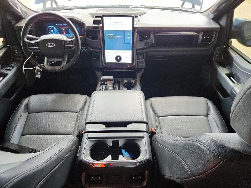 2022 FORD F150 LIGHTNING PRO 8