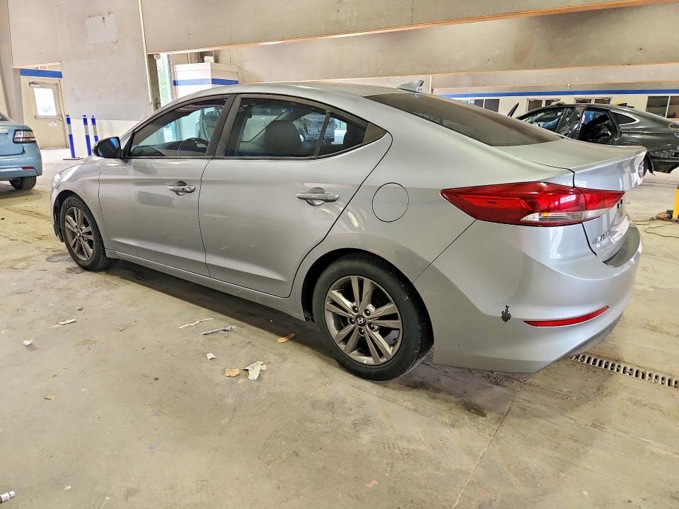 2017 HYUNDAI ELANTRA SE 2