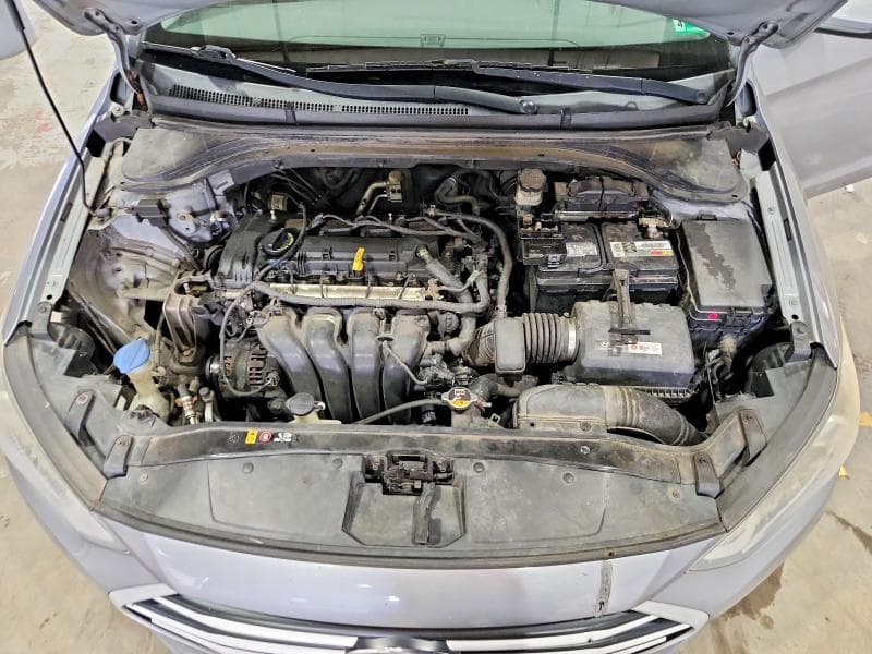 2017 HYUNDAI ELANTRA SE 11