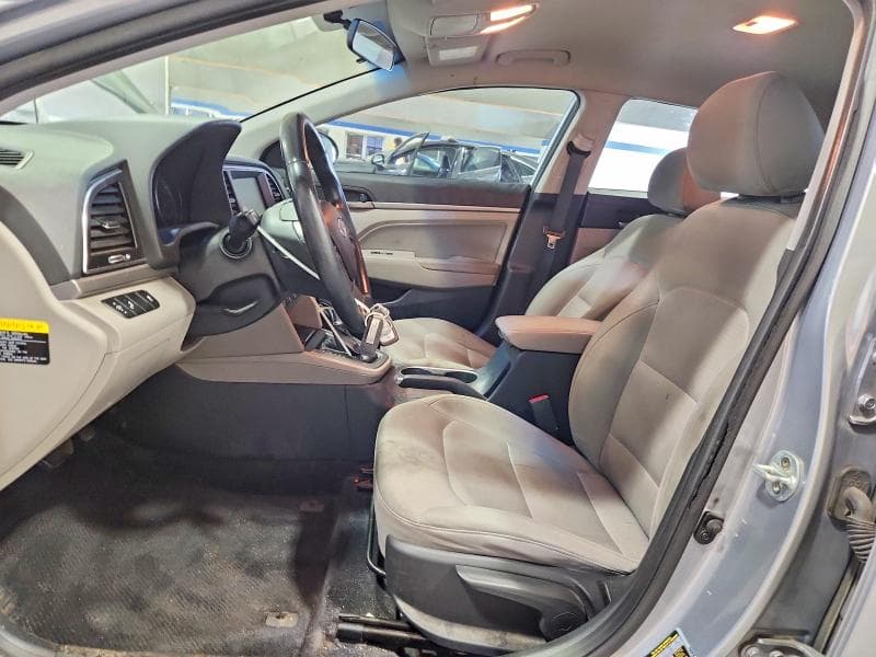 2017 HYUNDAI ELANTRA SE 7