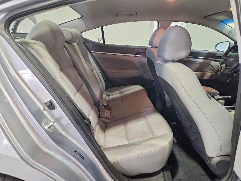 2017 HYUNDAI ELANTRA SE 10