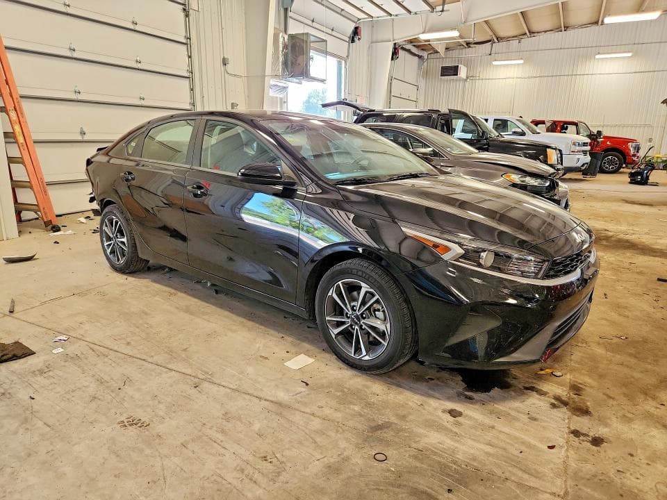 2024 KIA FORTE LXS 4