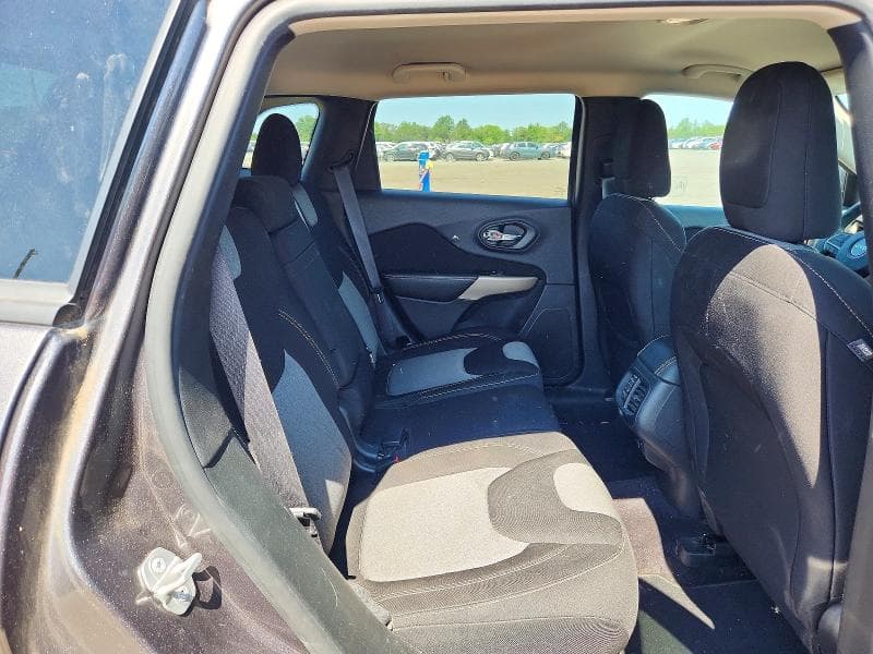 2018 JEEP CHEROKEE LATITUDE 11