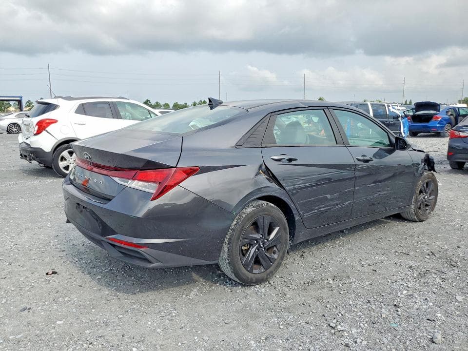 2021 HYUNDAI ELANTRA SEL 3