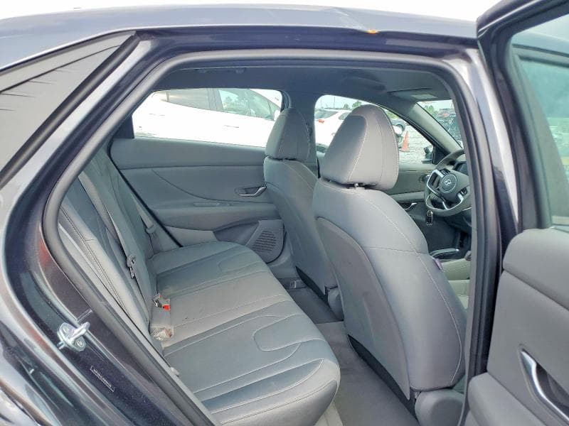 2021 HYUNDAI ELANTRA SEL 10