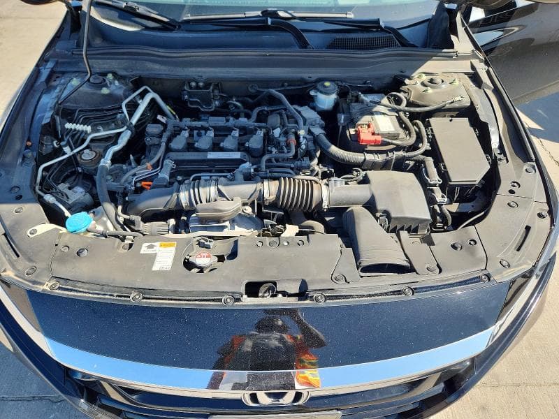 2018 HONDA ACCORD TOURING 11