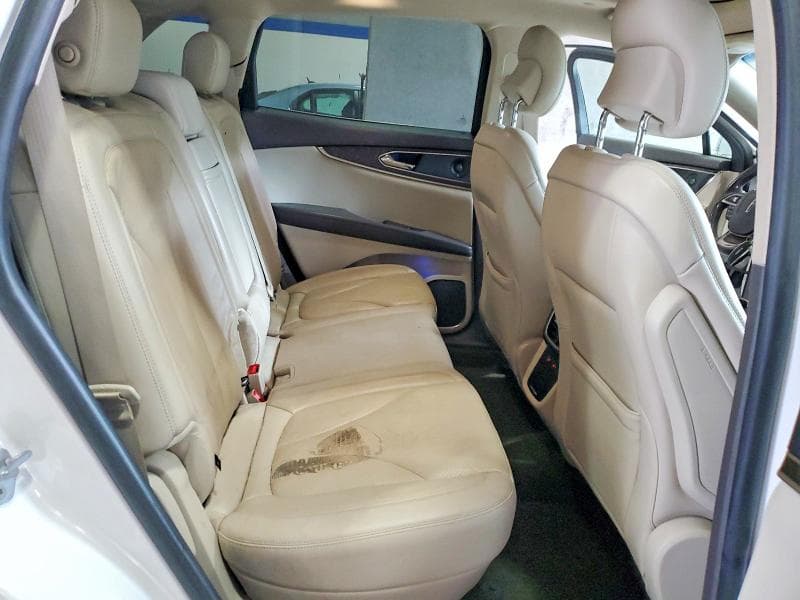 2019 LINCOLN NAUTILUS RESERVE 11