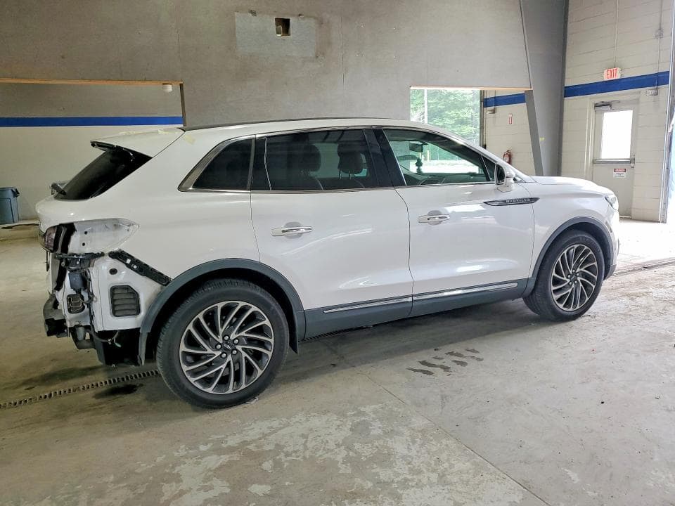 2019 LINCOLN NAUTILUS RESERVE 3