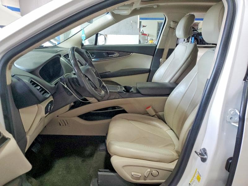 2019 LINCOLN NAUTILUS RESERVE 7