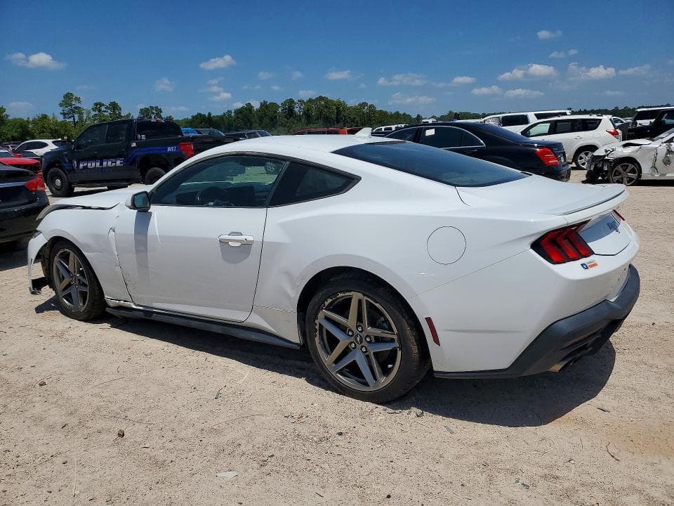 2024 FORD MUSTANG 2