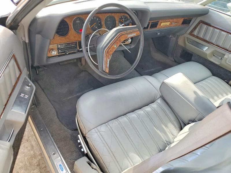 1977 FORD THUNDERBIRD 8