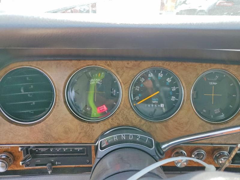 1977 FORD THUNDERBIRD 9