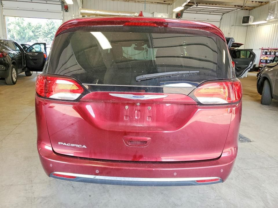 2020 CHRYSLER PACIFICA TOURING L 6