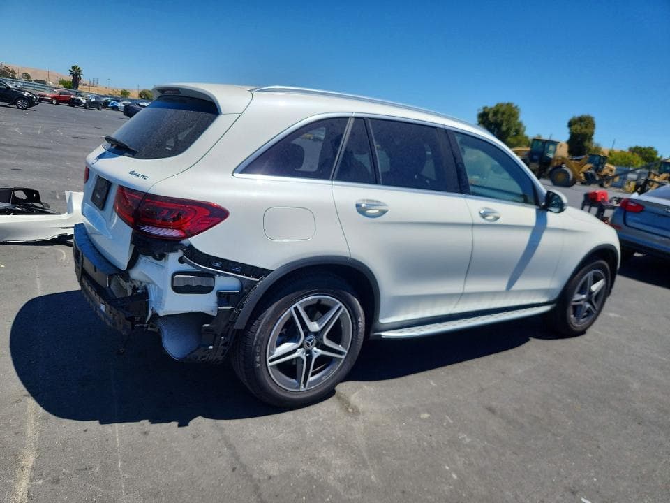 2020 MERCEDES-BENZ GLC 300 4MATIC 3