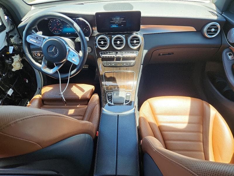 2020 MERCEDES-BENZ GLC 300 4MATIC 8