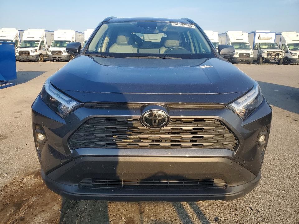 2023 TOYOTA RAV4 XLE PREMIUM 5